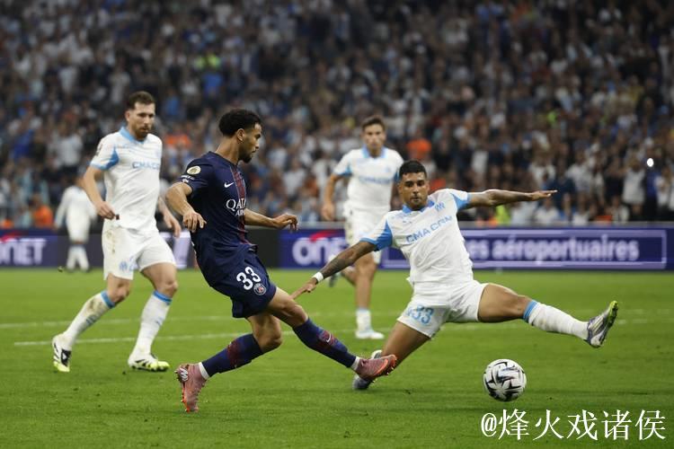 法甲-阿格德破门巴黎阵容不整 巴黎0-1不敌马赛遭遇赛季首败