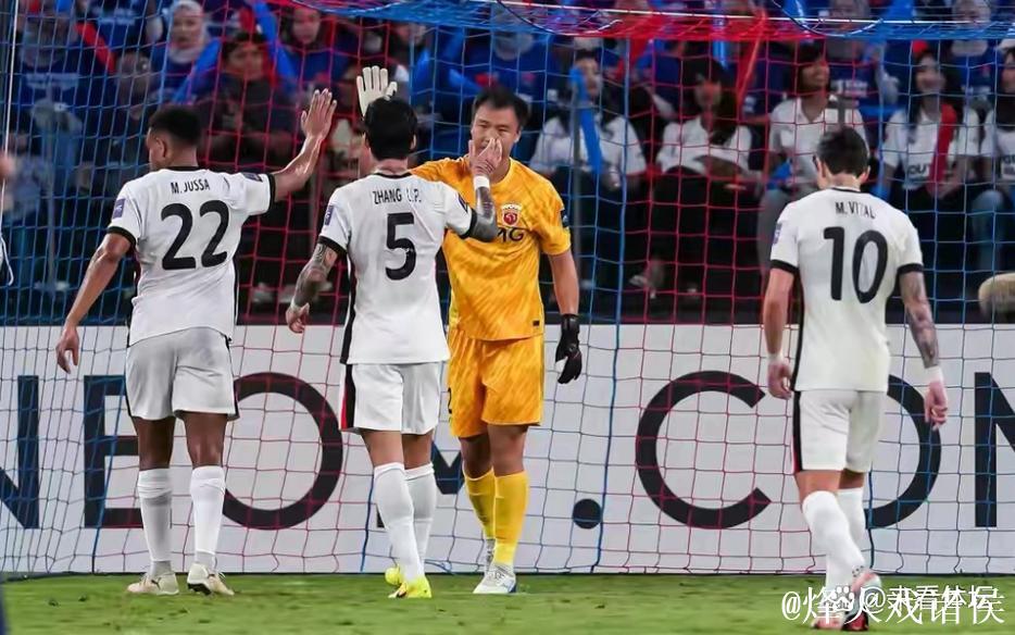 亚冠-陈威神勇12次扑救 上海海港客场0-0战平柔佛新山